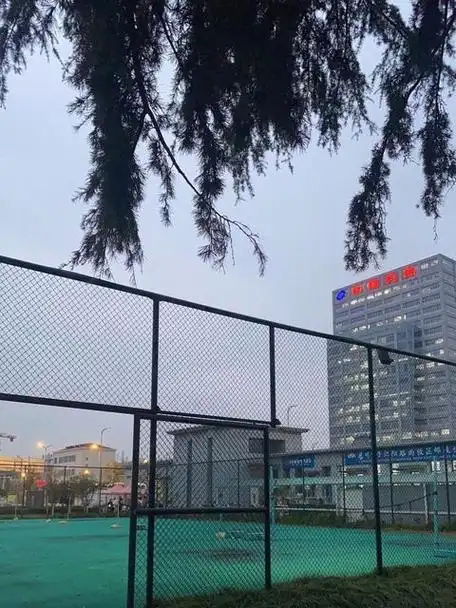 扬州大学足球场 - 扬州场馆照片