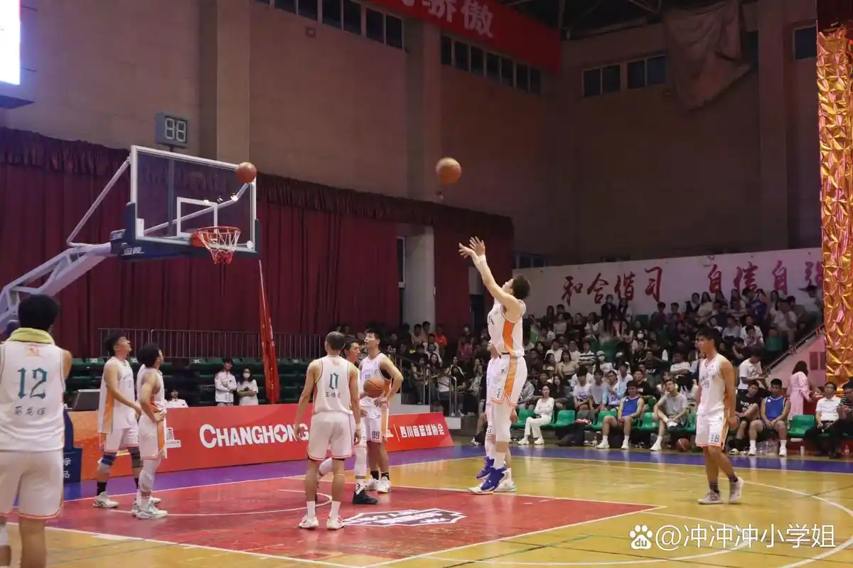 西南民族大学篮球馆 - 成都场馆照片