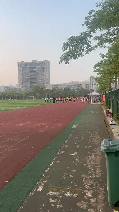 三亚大学足球场 - 三亚场馆照片