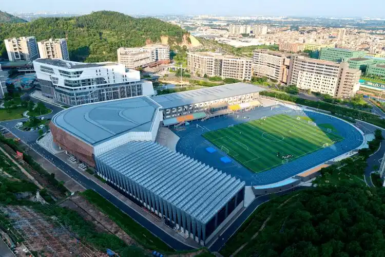 肇庆大学足球场 - 肇庆场馆照片