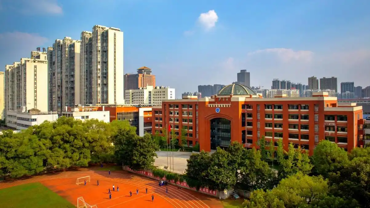 长沙雅礼中学足球场 - 长沙场馆照片