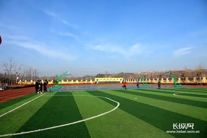 保定阜平县足球场 - 保定场馆照片
