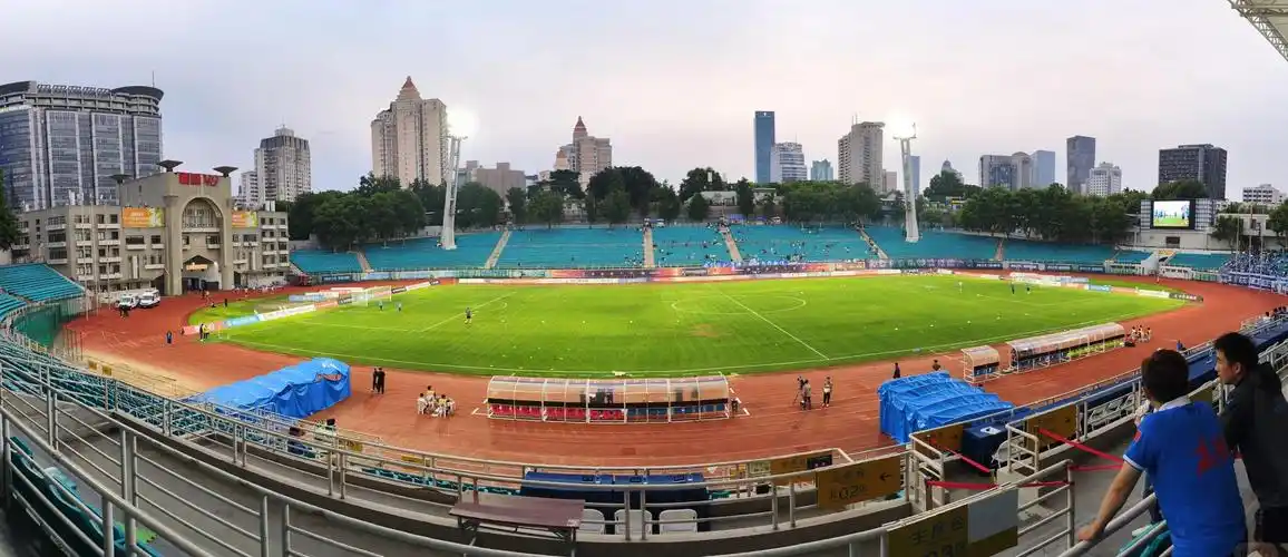 南京五台山足球场 - 南京场馆照片