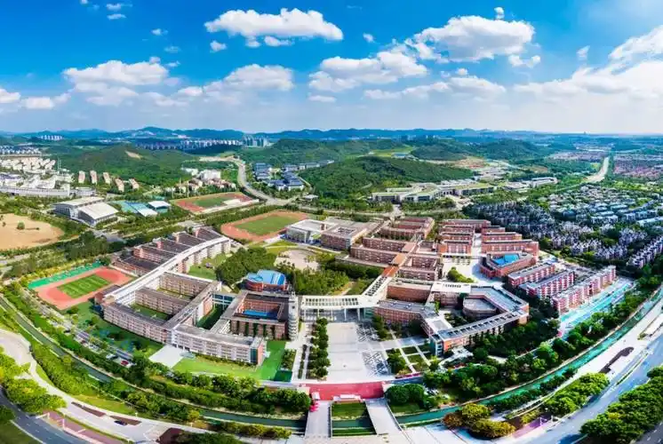 南京仙林大学城足球场 - 南京场馆照片