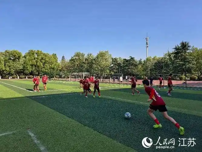 南京雨花台区足球场 - 南京场馆照片