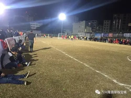 肇庆四会市足球场 - 肇庆场馆照片