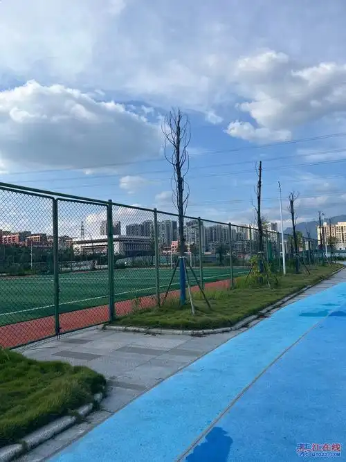 重庆綦江区足球场 - 重庆场馆照片