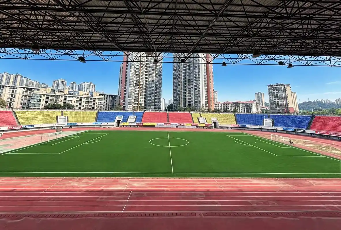 重庆荣昌区足球场 - 重庆场馆照片