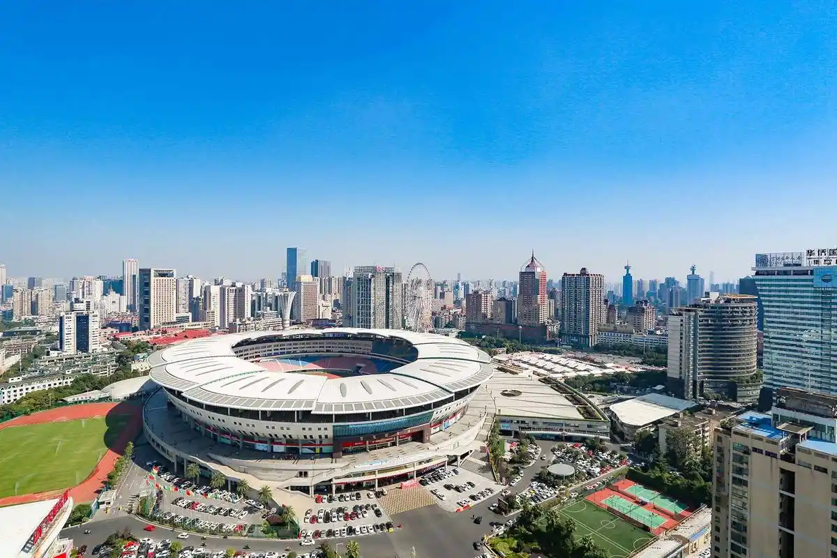 长沙贺龙体育中心足球场 - 长沙场馆照片